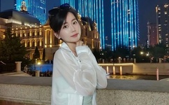 王爷有力缓慢而坚定的进入